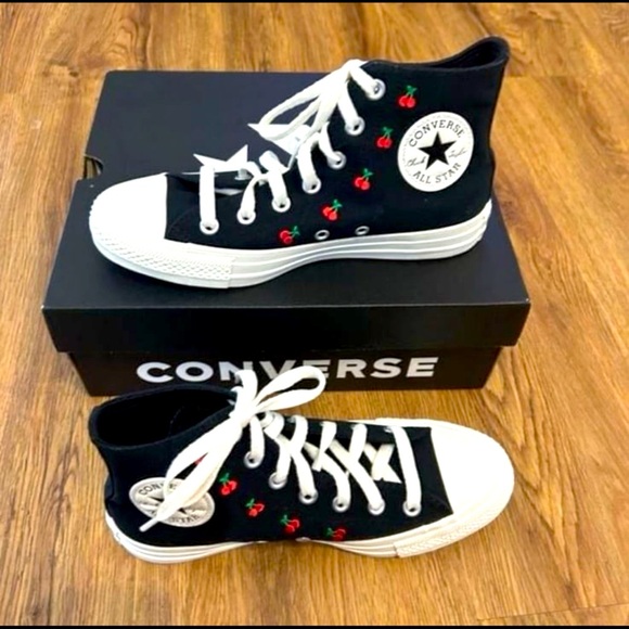 Chuck Taylor All Star Cherries - Picture 2 of 7